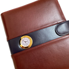 Acar Hakiki Deri Saatli Çıtçıt Patlı 18,5*23 cm 240 Sayfa Tarihsiz Planlayıcı Organizer Kahve-Lacivert