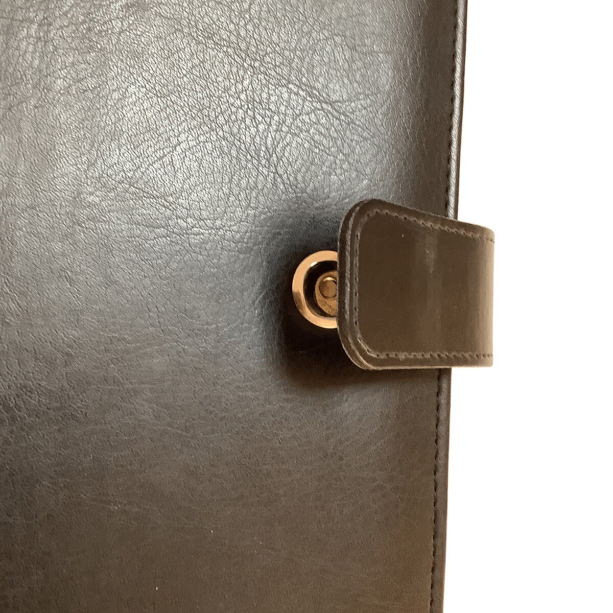 Acar Calyce Termo Deri Mıknatıslı Çıtçıt Patlı 18,5*23 cm 240 Sayfa Tarihsiz Planlayıcı Organizer Siyah