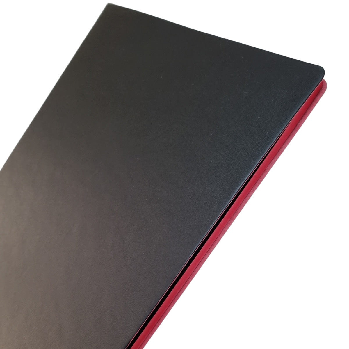 Acar Termo Deri Baskısız Esnek Kapaklı Yan Kenar Boyamalı 21*30 cm 128 Sayfa Dot(Noktalı) Planner Defter Siyah-Kırmızı